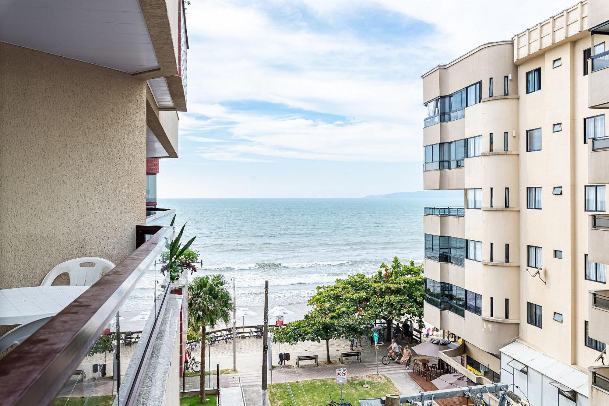 Apto Pe Na Areia Vista Mar Em Meia Praia Evb308 Itapema Exterior foto